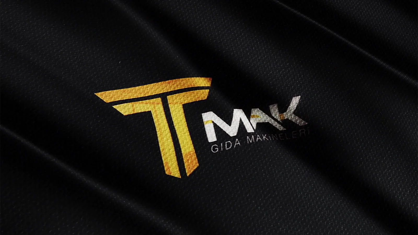 R Covermak X264 001
